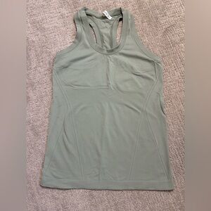 Athleta Seamless Momentum Tank Top